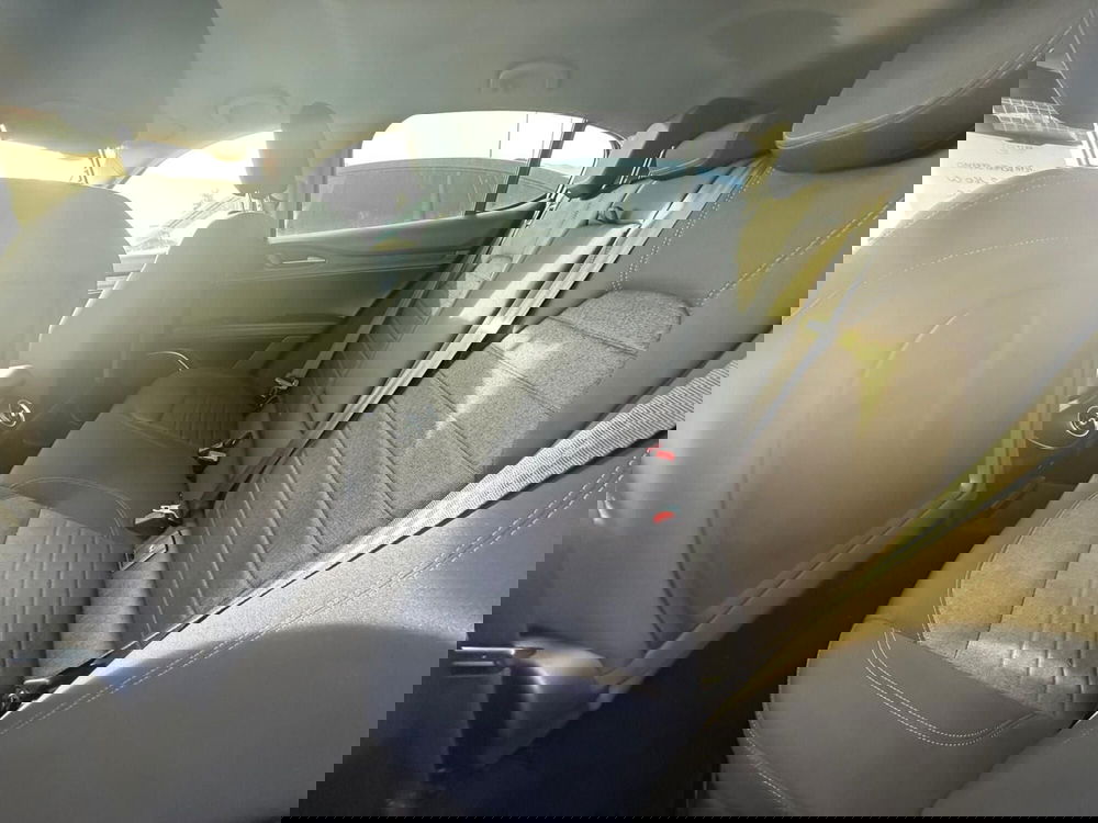 Alfa Romeo Stelvio usata a Frosinone (18)