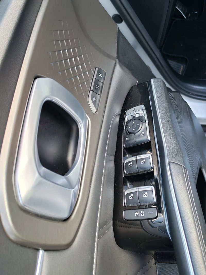 Kia Sorento usata a Rimini (14)