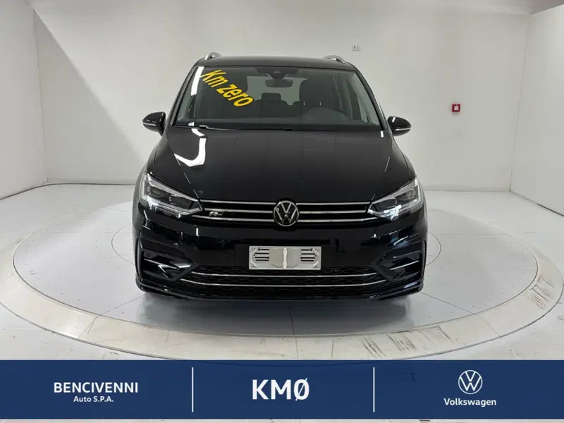 Volkswagen Touran nuova a Catanzaro (3)