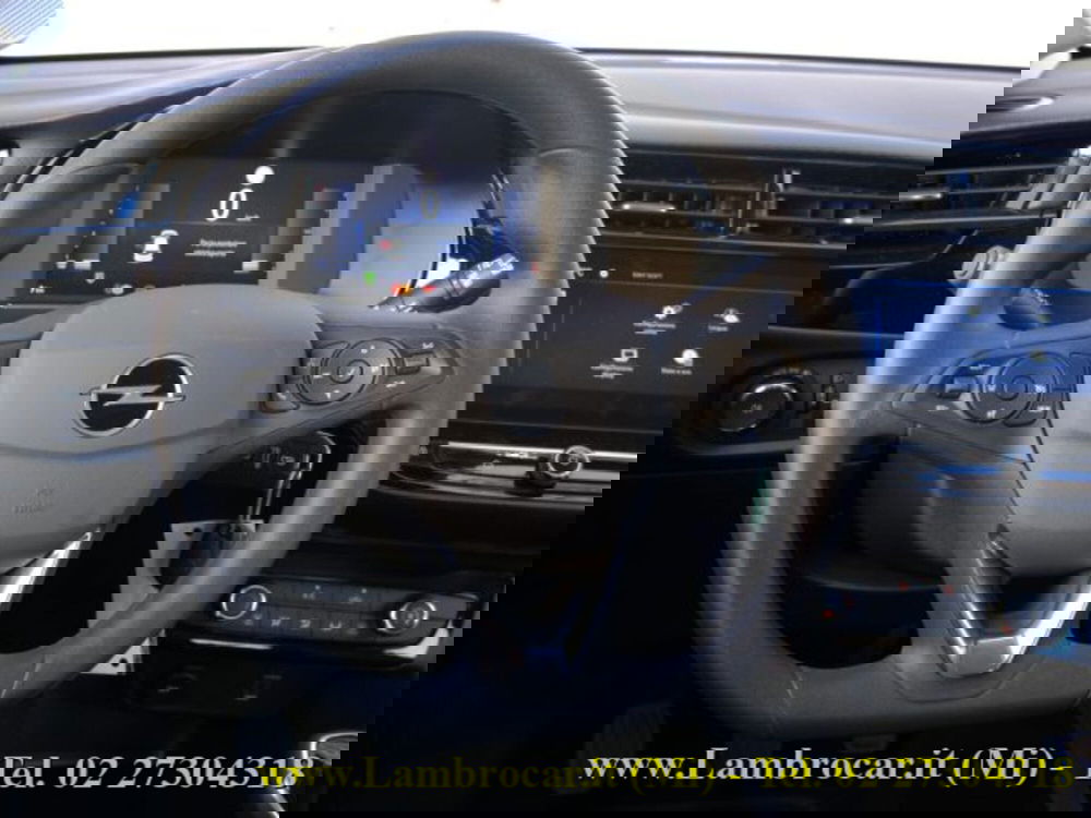 Opel Corsa nuova a Milano (6)