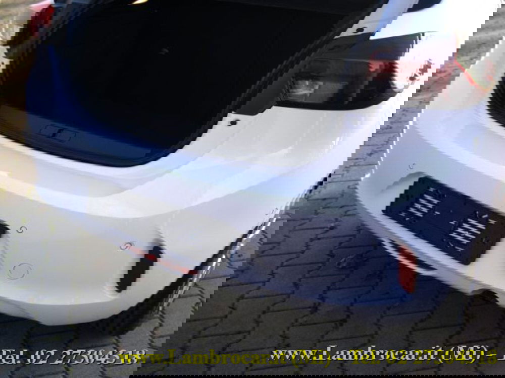 Opel Corsa nuova a Milano (13)