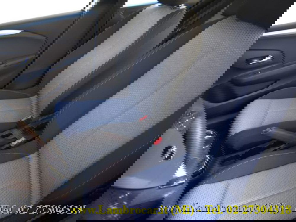 Opel Corsa nuova a Milano (4)