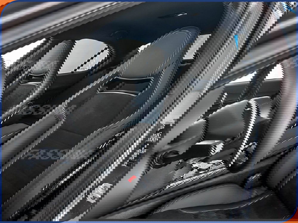 Alfa Romeo Giulia nuova a Milano (8)