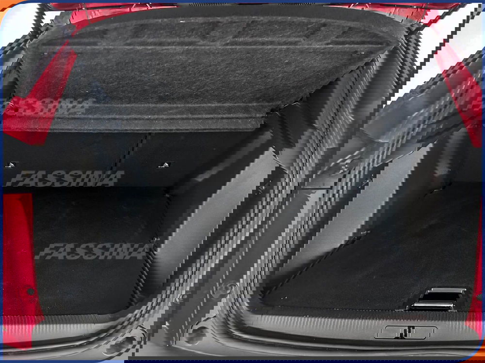 Peugeot 2008 nuova a Milano (12)