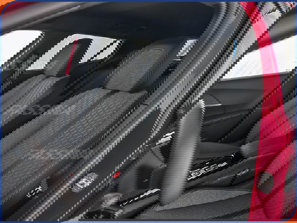 Peugeot 2008 nuova a Milano (8)