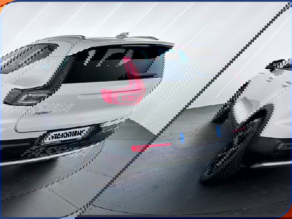 Volvo XC40 usata a Milano (4)