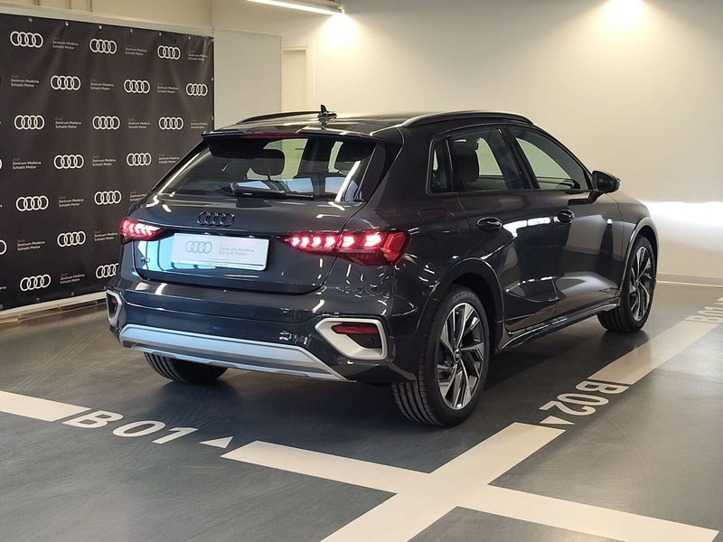 Audi A3 Sportback nuova a Modena (4)