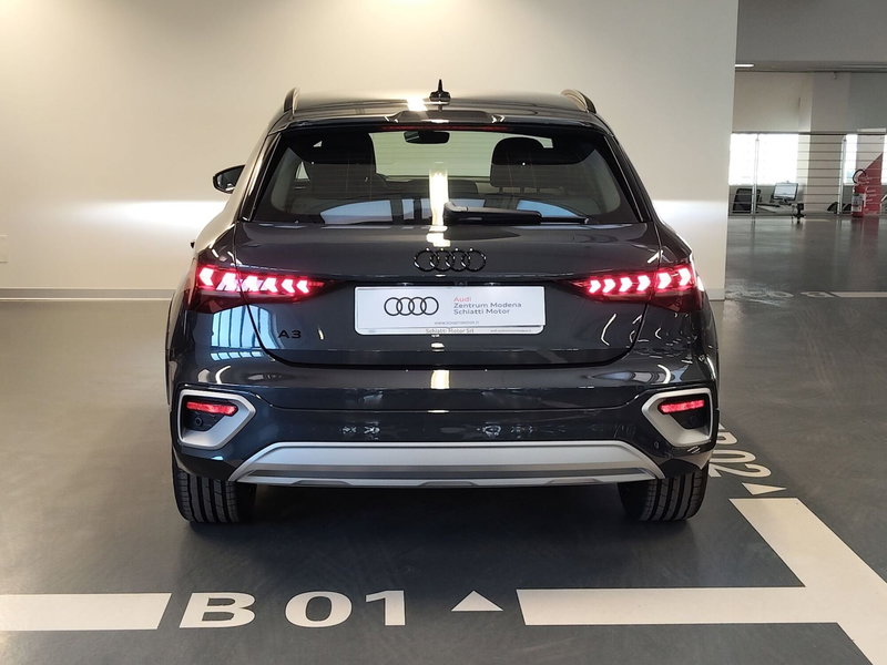 Audi A3 Sportback nuova a Modena (5)