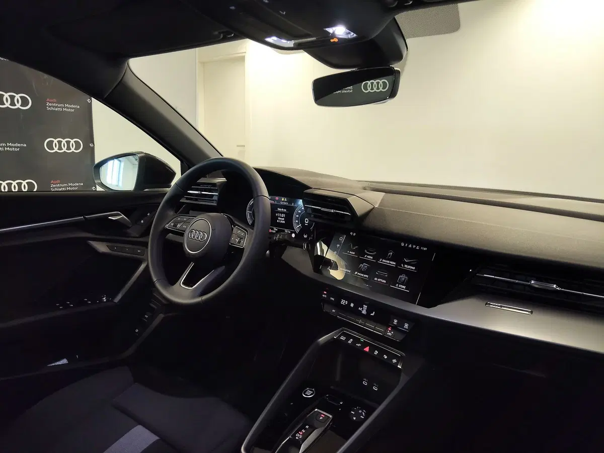 Audi A3 Sportback nuova a Modena (8)