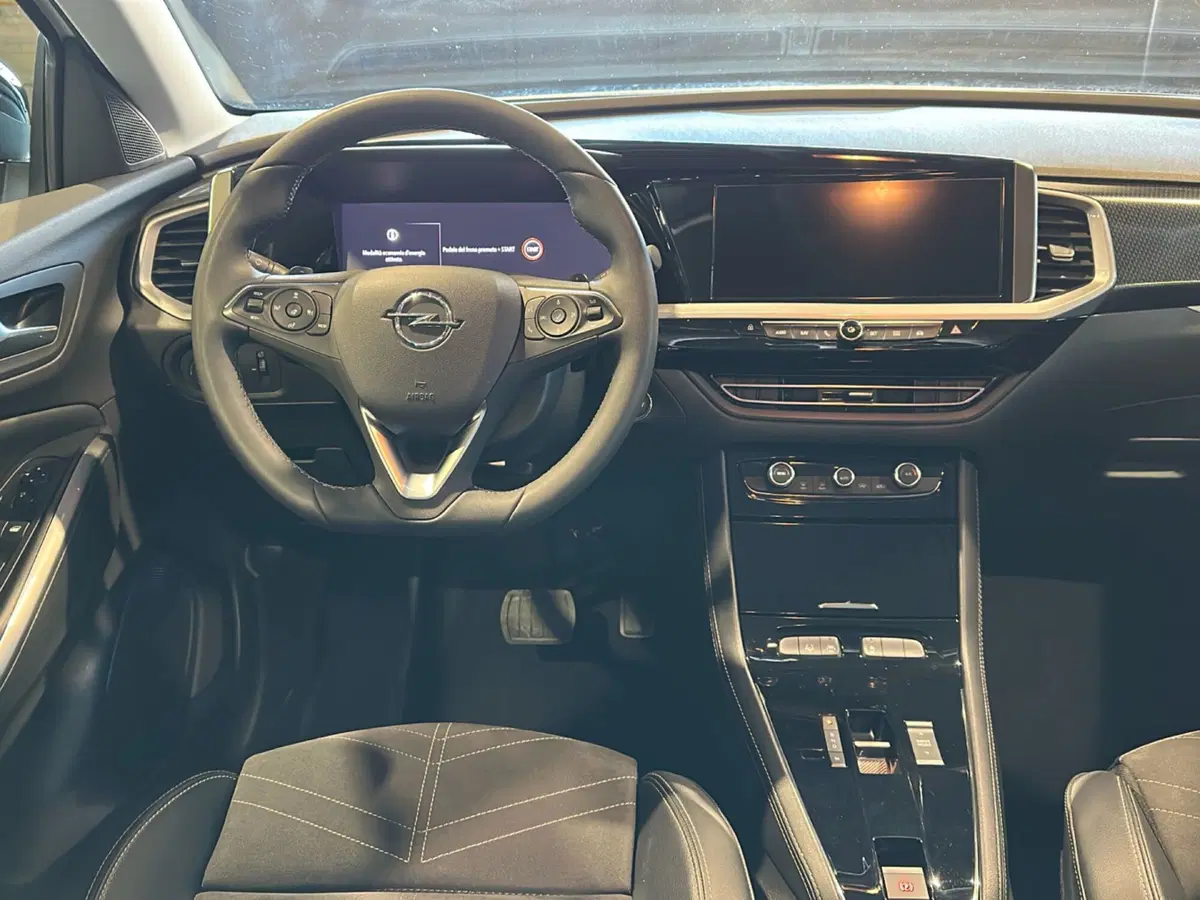 Opel Grandland usata a Vicenza (16)