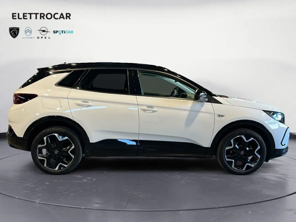 Opel Grandland usata a Vicenza (7)