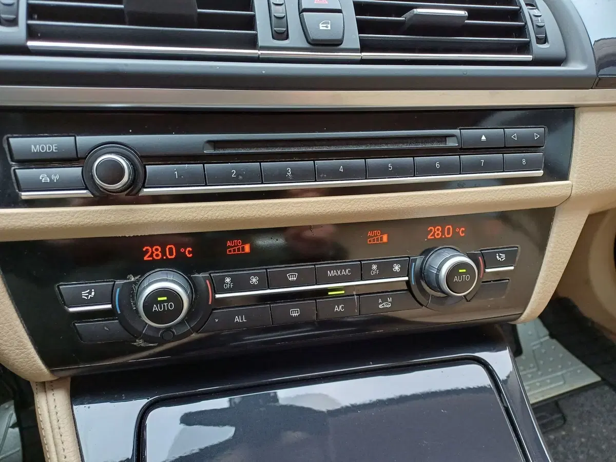 BMW Serie 5 Touring usata a Modena (16)