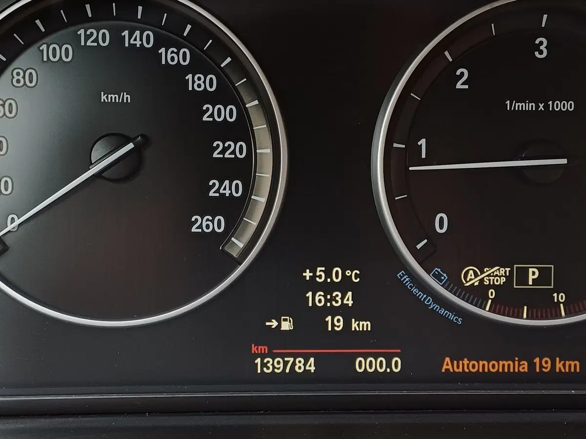 BMW Serie 5 Touring usata a Modena (8)