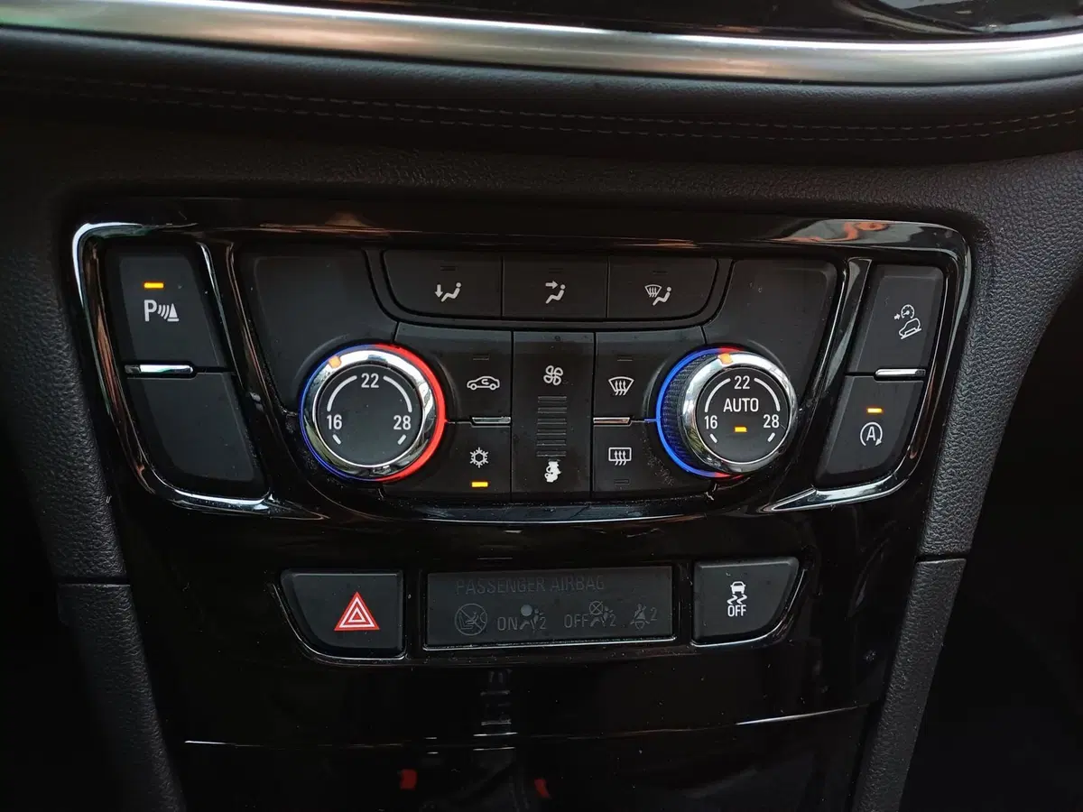 Opel Mokka usata a Modena (19)