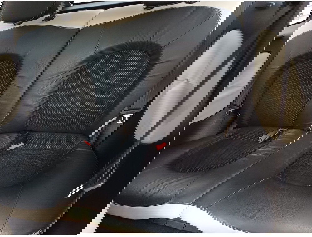 Lancia Ypsilon usata a Modena (12)