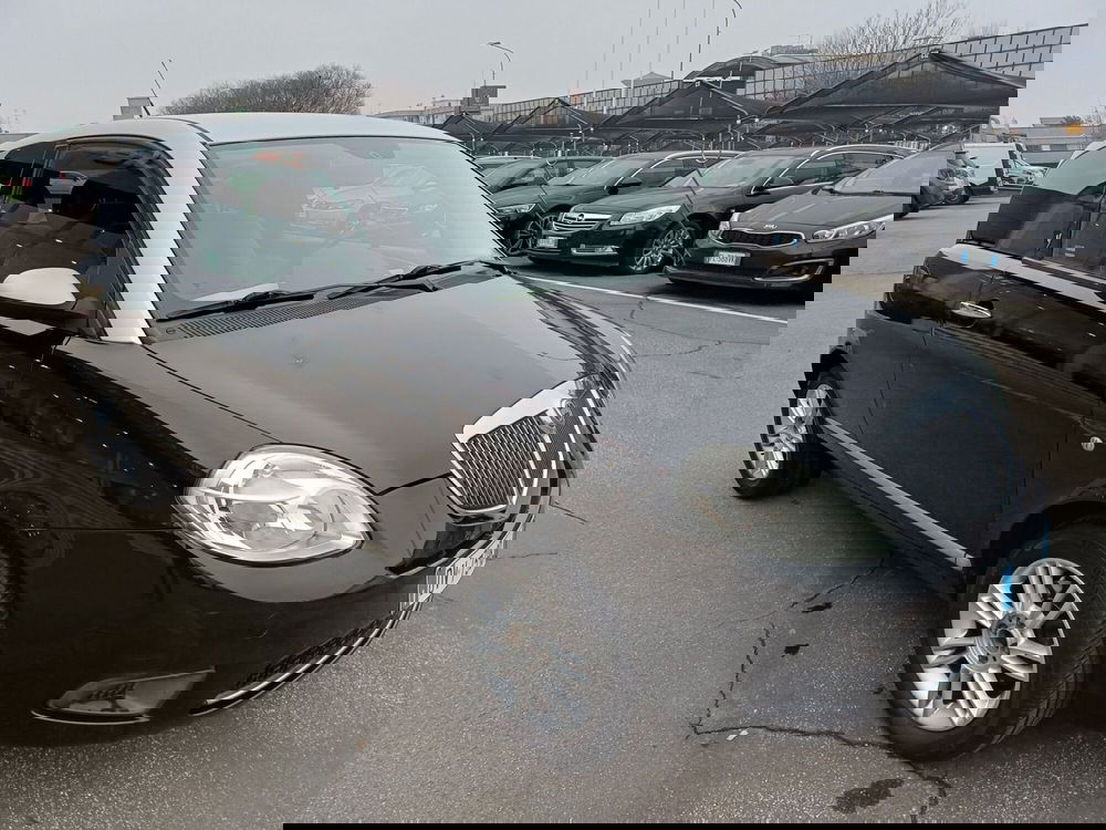 Lancia Ypsilon usata a Modena (4)