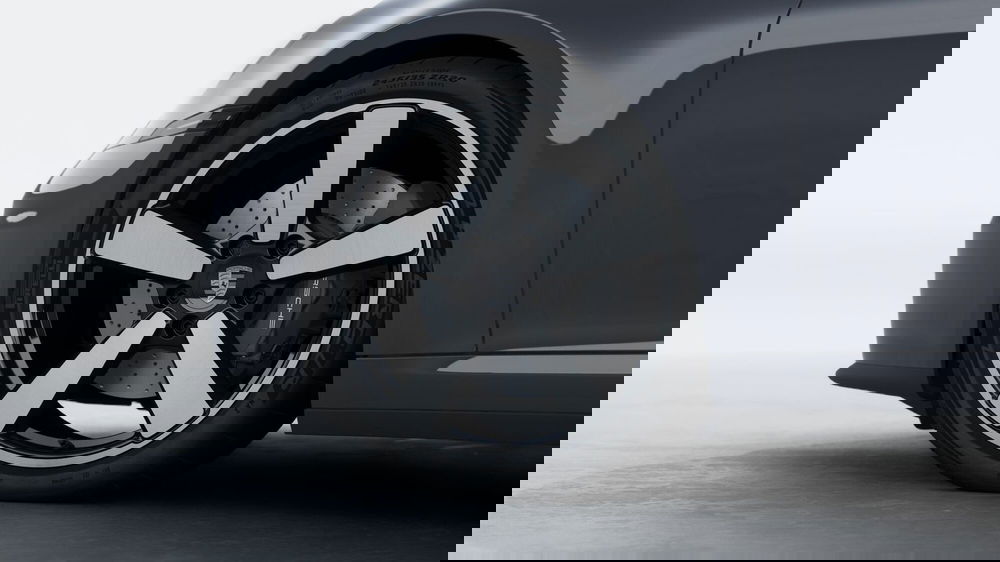 Porsche 911 Coupé nuova a Firenze (2)