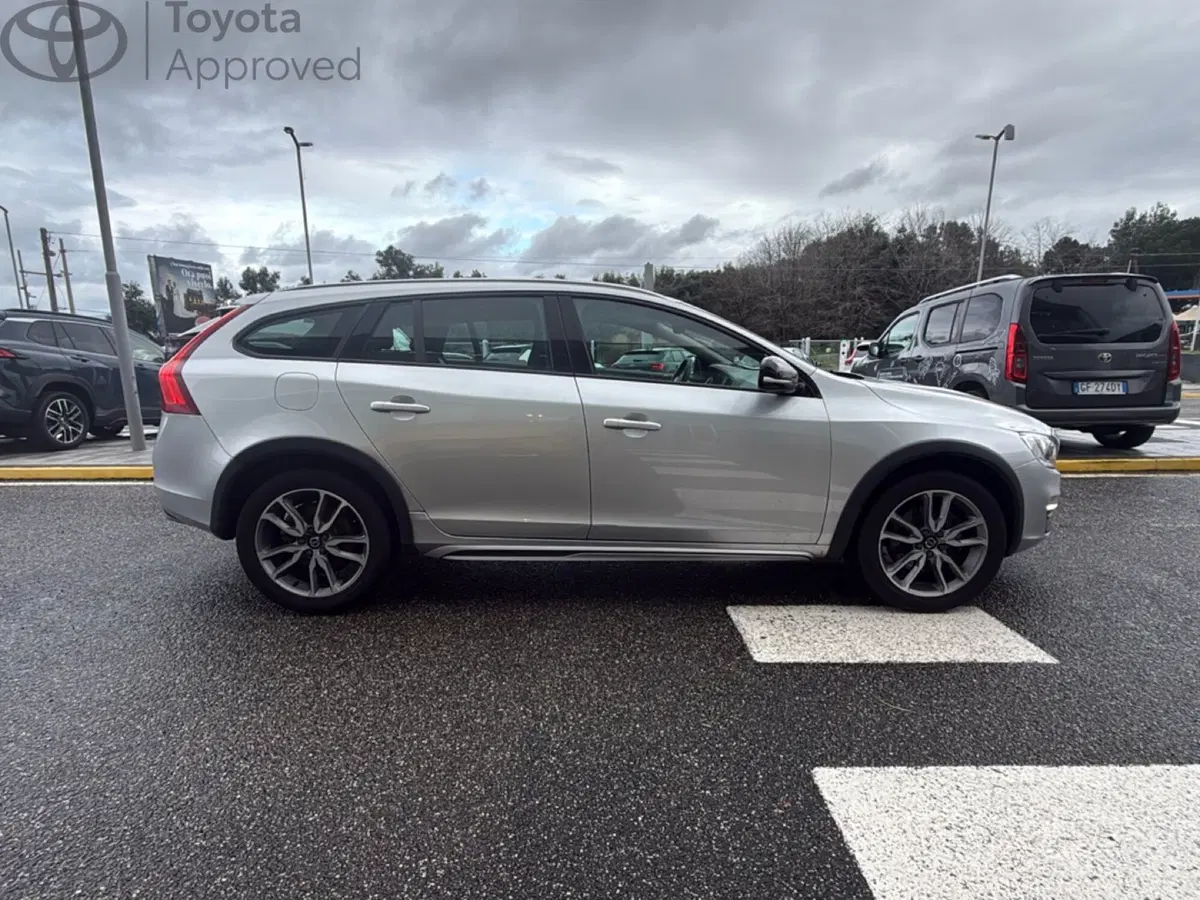 Volvo V60 Cross Country usata a Reggio Calabria (6)