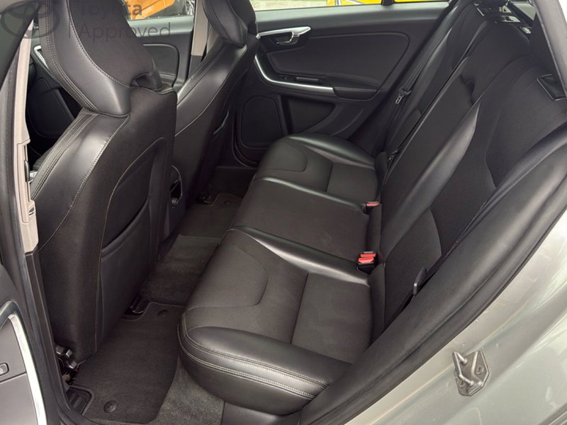 Volvo V60 Cross Country usata a Reggio Calabria (9)