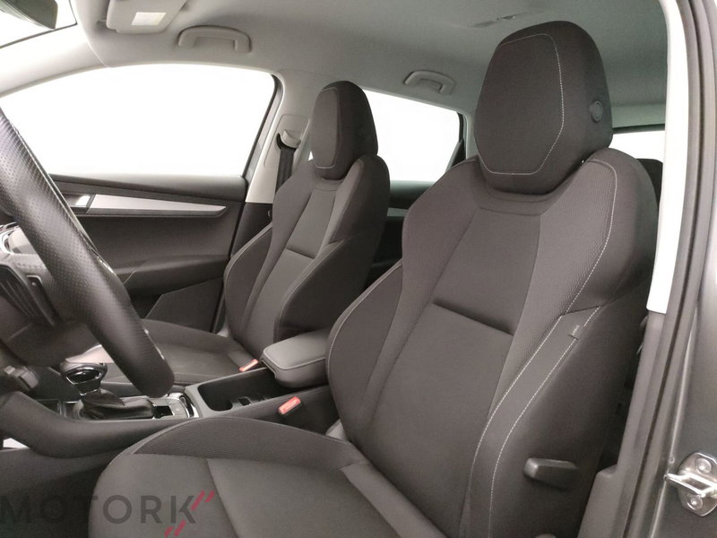 Skoda Karoq usata a Varese (11)