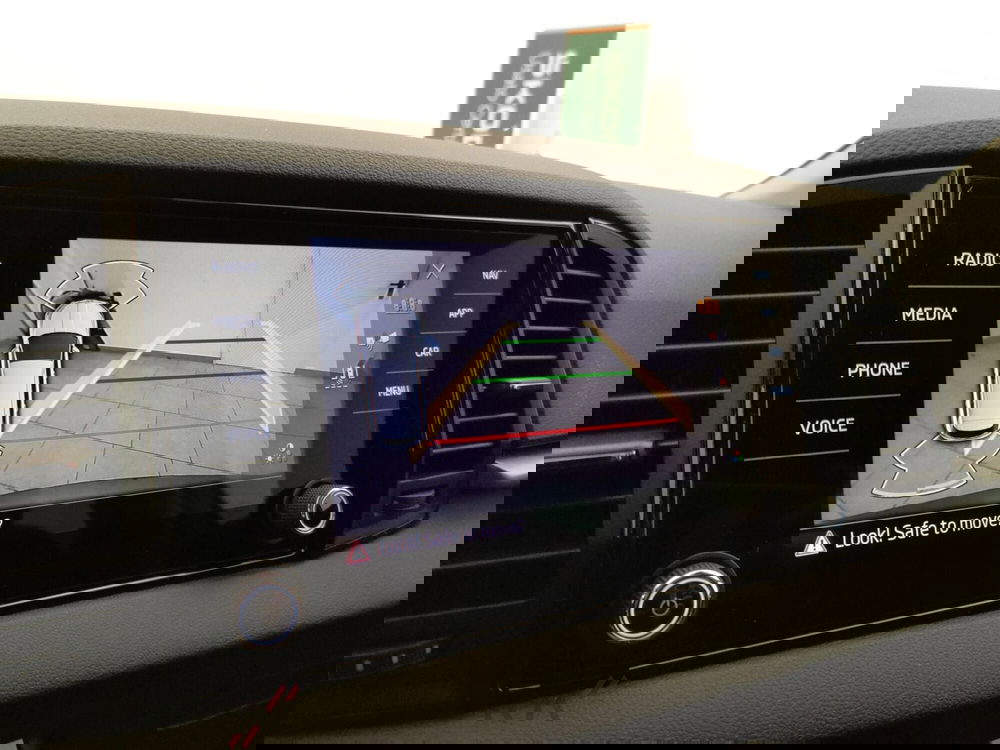 Skoda Karoq usata a Varese (16)