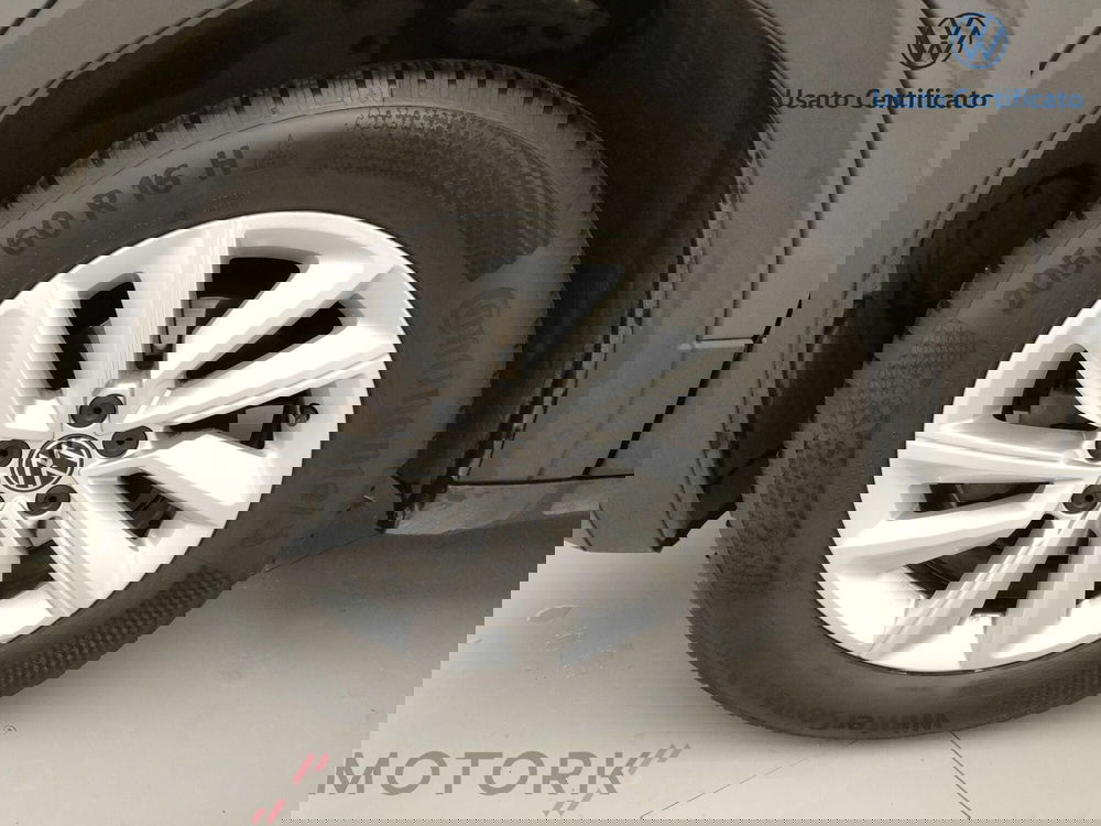 Volkswagen T-Cross usata a Varese (6)