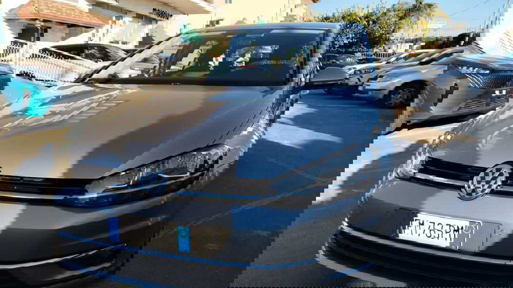 Volkswagen Golf usata a Caserta