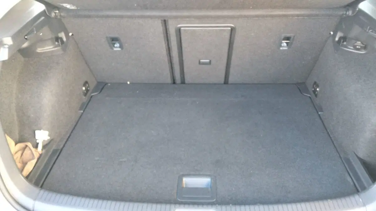 Volkswagen Golf usata a Caserta (6)