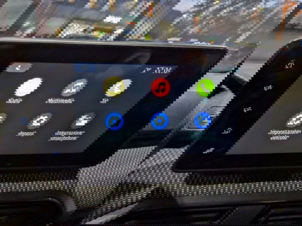 Dacia Sandero usata a Parma (14)