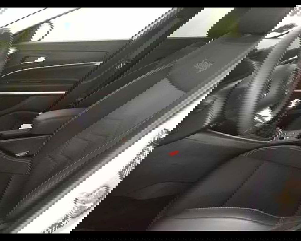 Jeep Avenger usata a Varese (14)