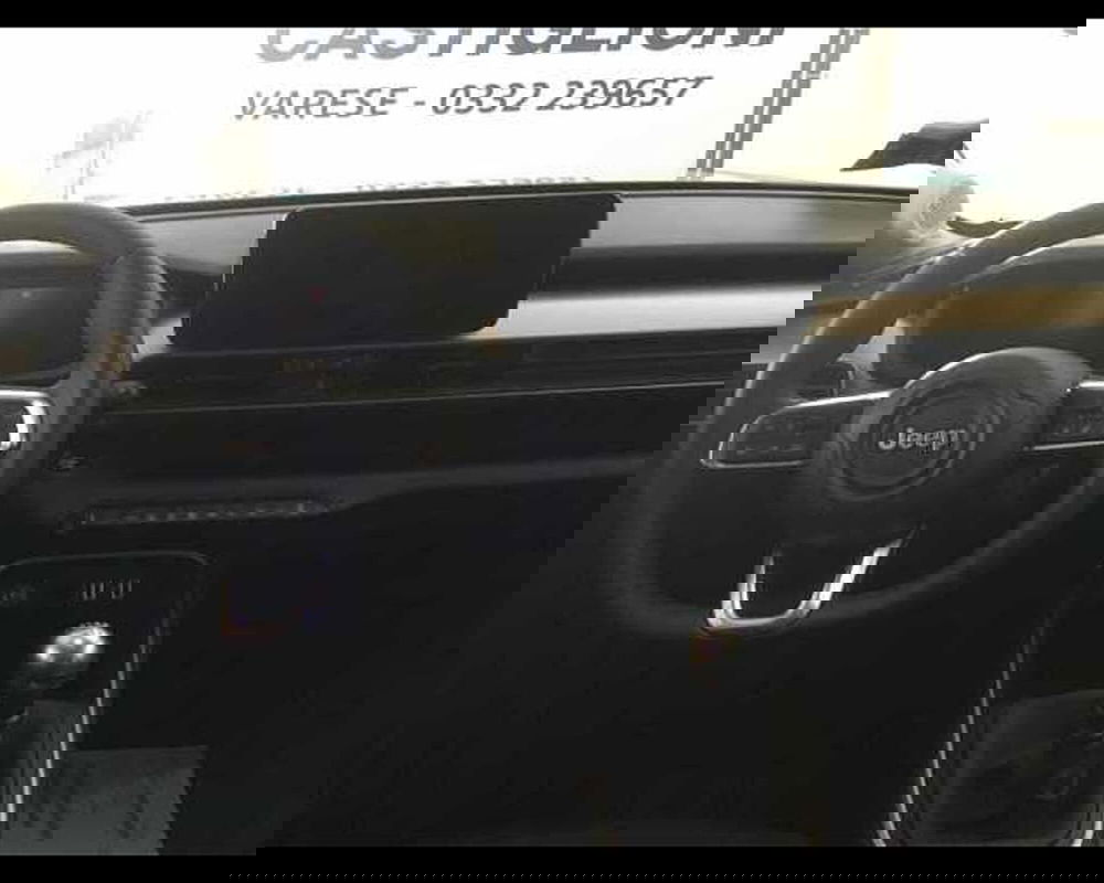 Jeep Avenger usata a Varese (17)