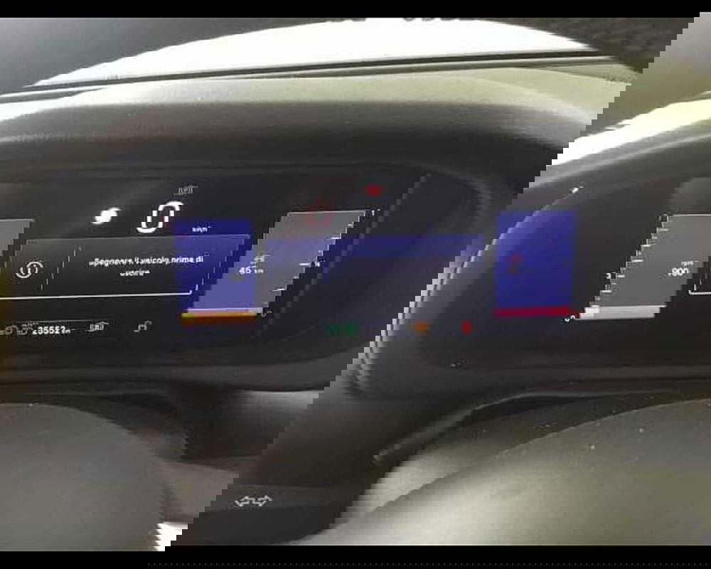 Jeep Avenger usata a Varese (8)