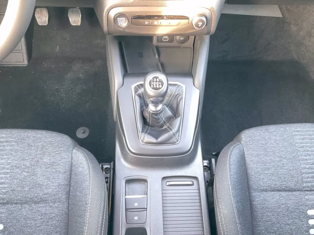 Ford Focus Station Wagon usata a Milano (15)