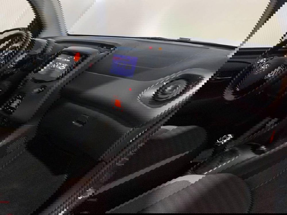 Toyota Aygo usata a Torino (11)