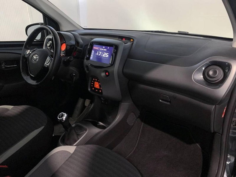 Toyota Aygo usata a Torino (11)