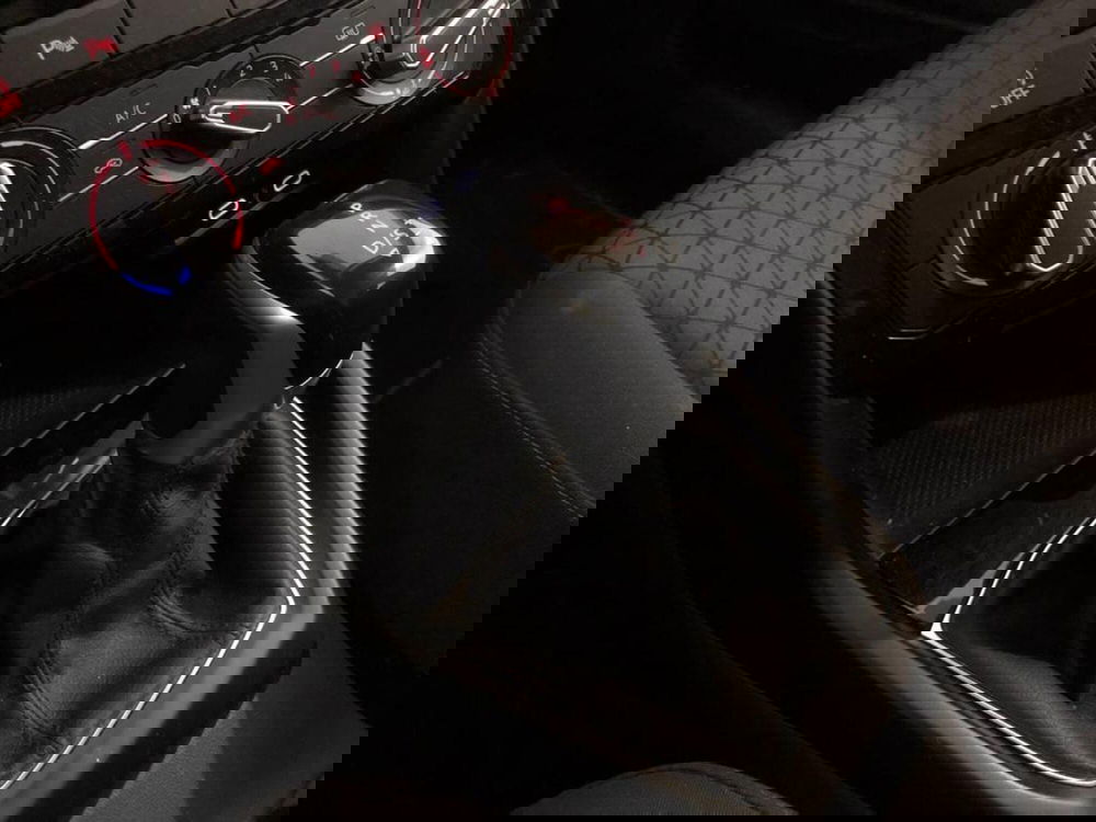 Volkswagen T-Cross usata a Torino (12)