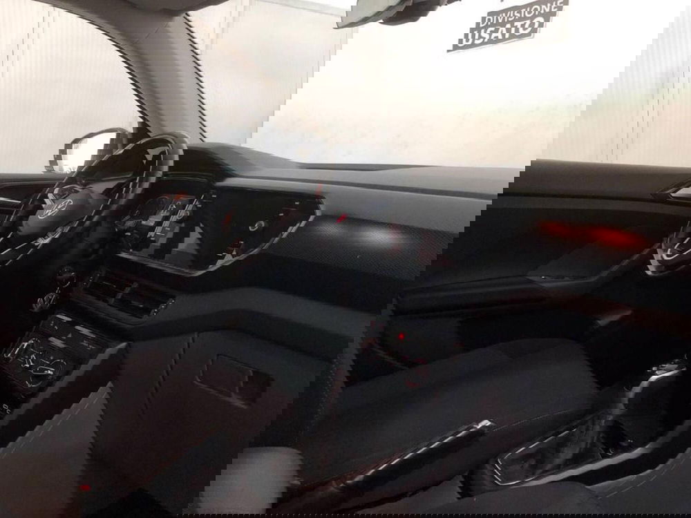 Volkswagen T-Cross usata a Torino (6)