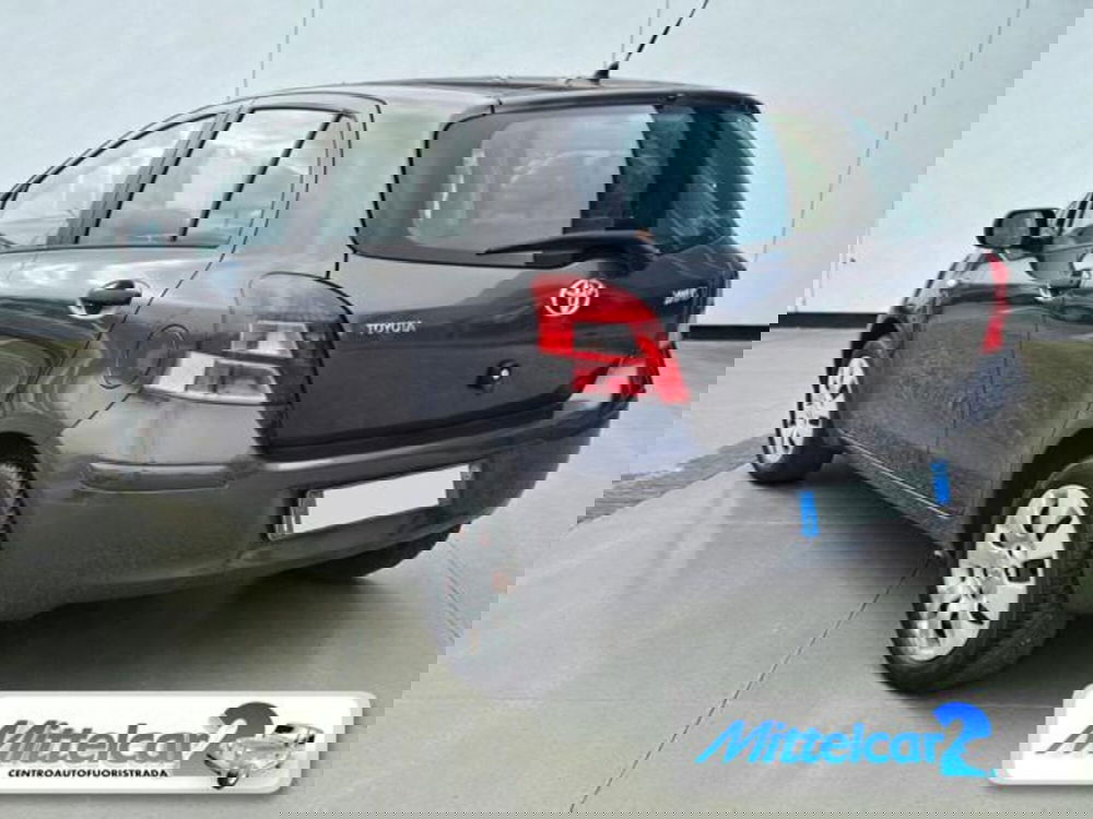 Toyota Yaris usata a Udine (8)