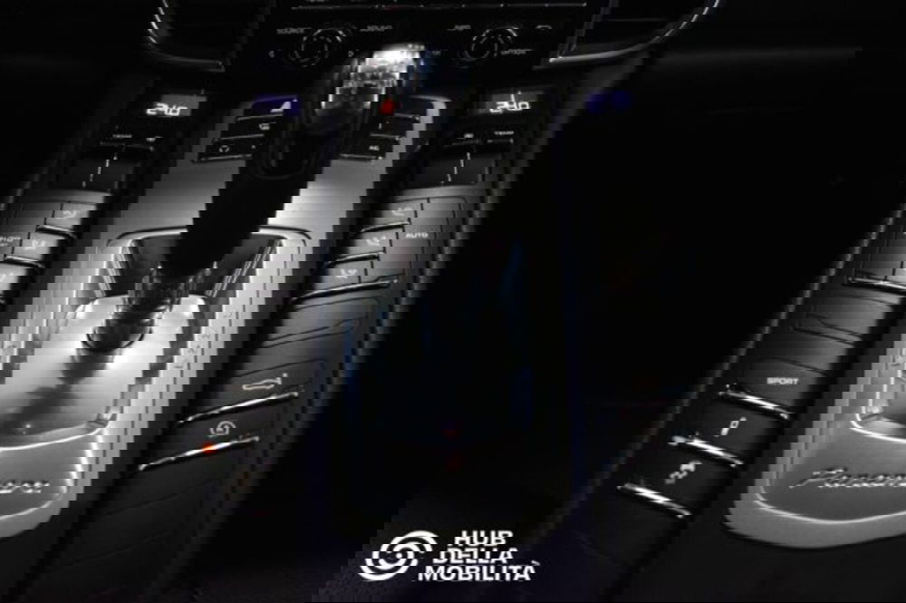 Porsche Panamera usata a Perugia (12)