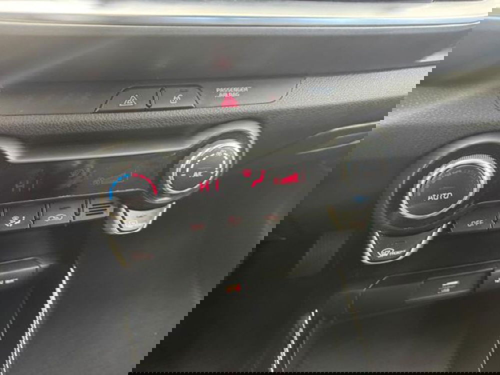 Kia Stonic usata a Como (18)