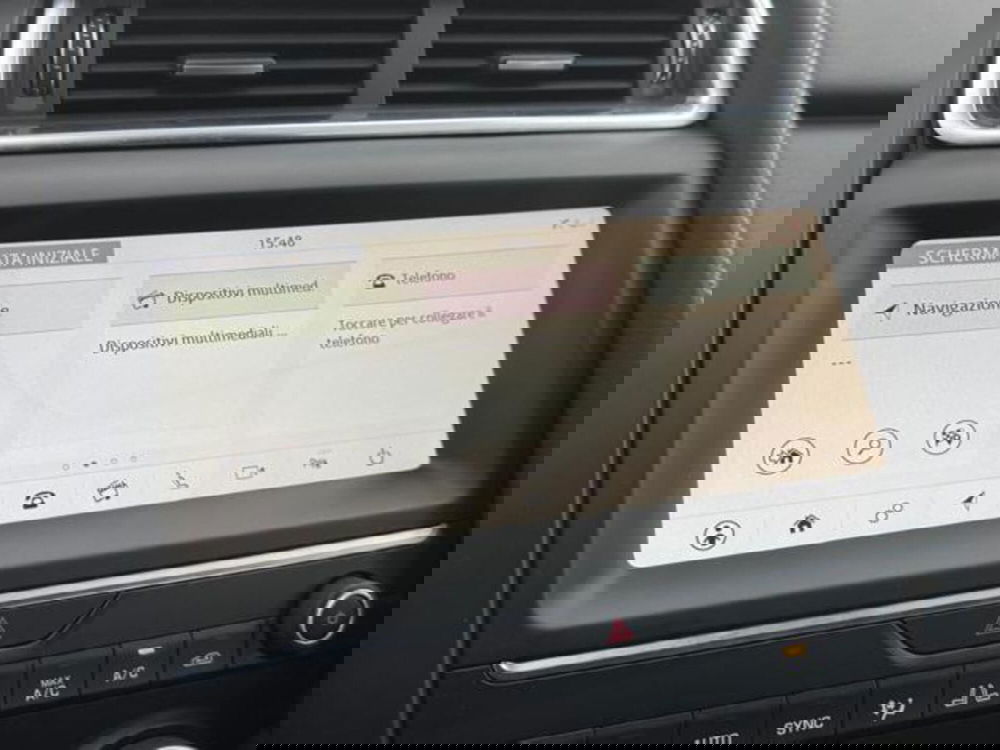 Jaguar E-Pace usata a Como (13)