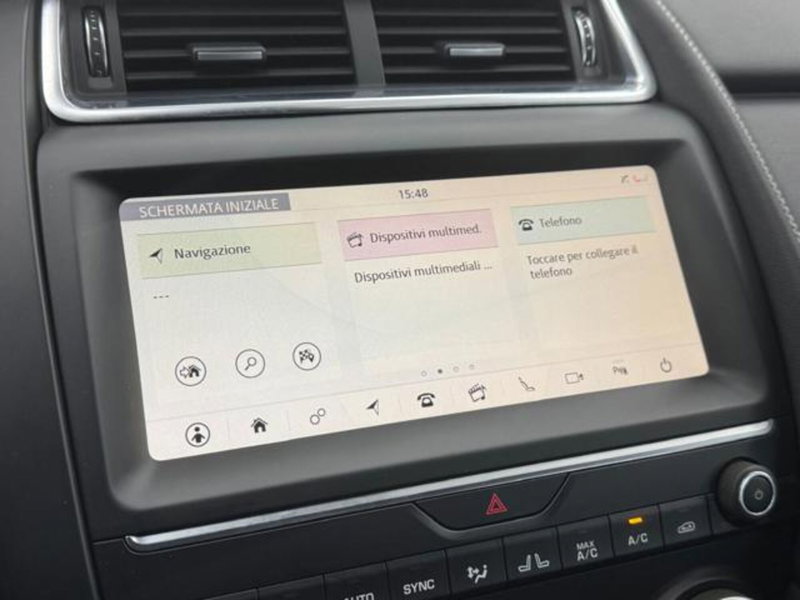 Jaguar E-Pace usata a Como (13)