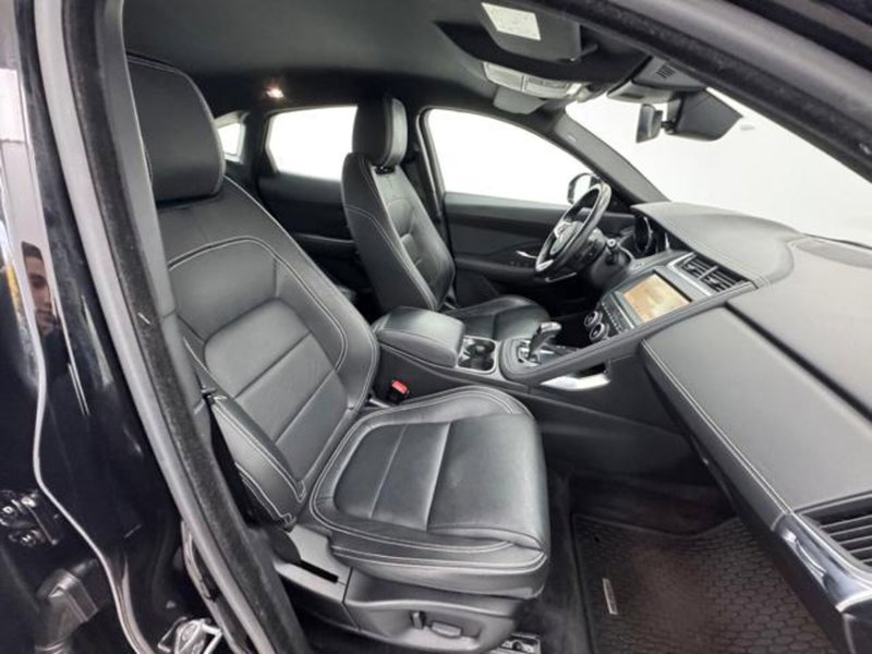 Jaguar E-Pace usata a Como (3)