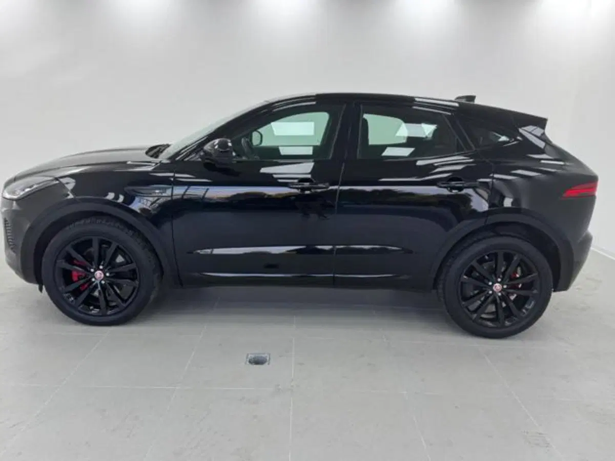 Jaguar E-Pace usata a Como (8)
