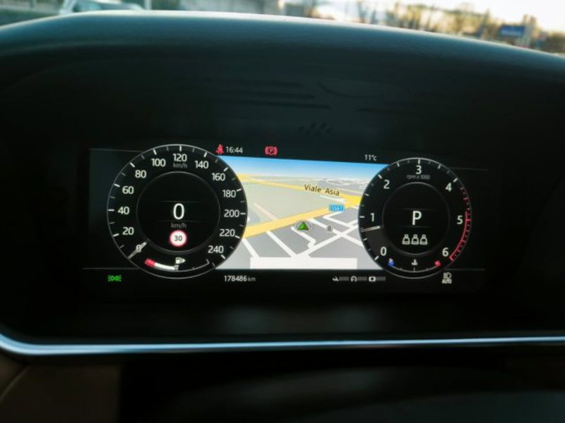 Land Rover Range Rover Sport usata a Livorno (12)