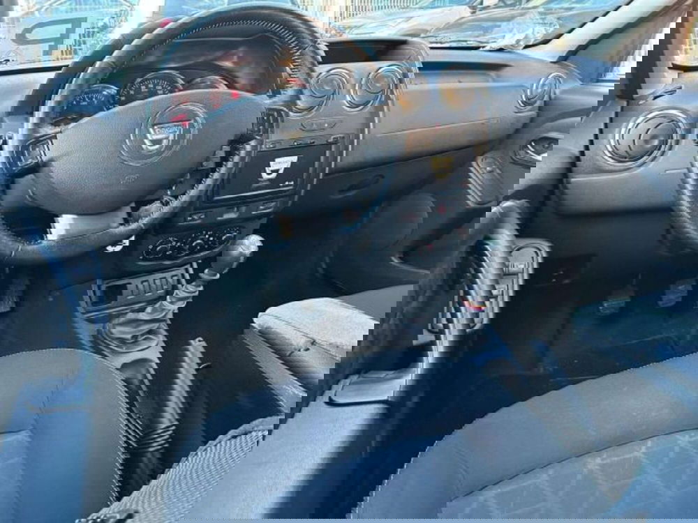 Dacia Duster usata a Firenze (16)