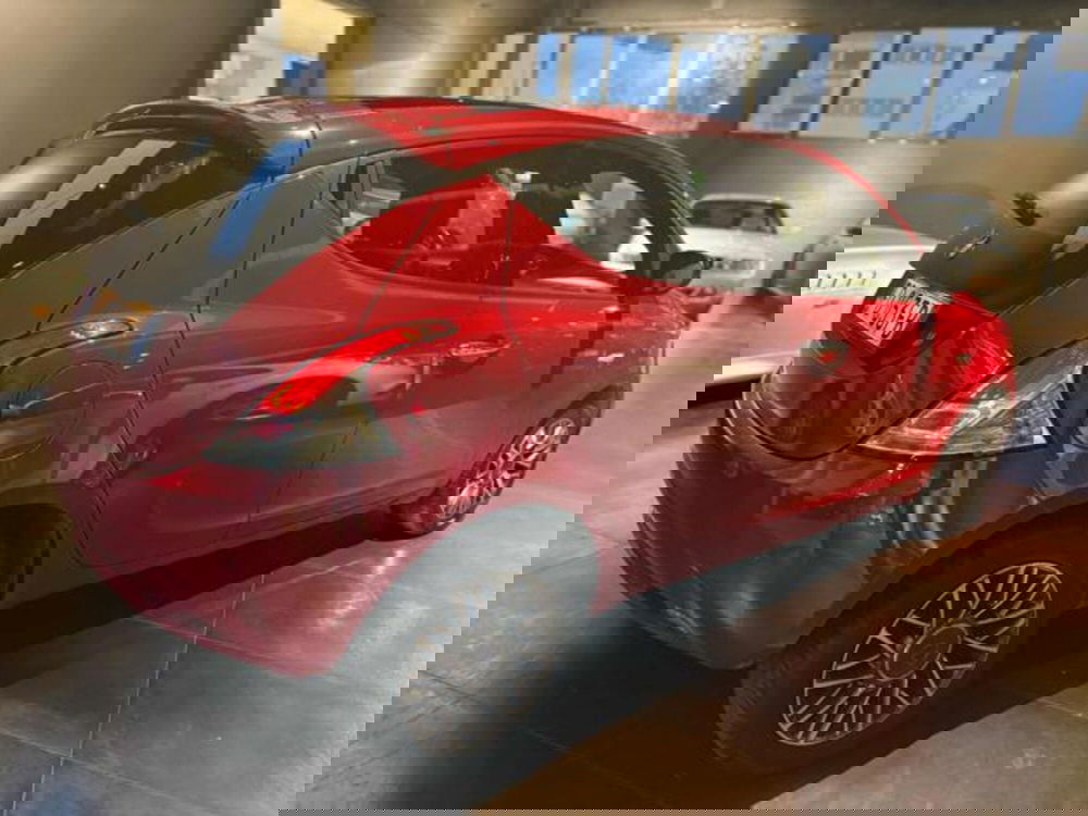 Lancia Ypsilon usata a Pesaro-Urbino (5)