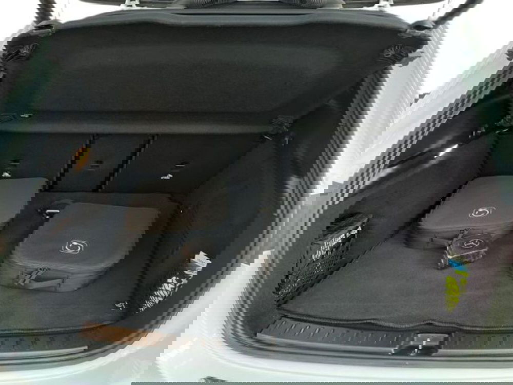 Mercedes-Benz EQA usata a Verona (13)