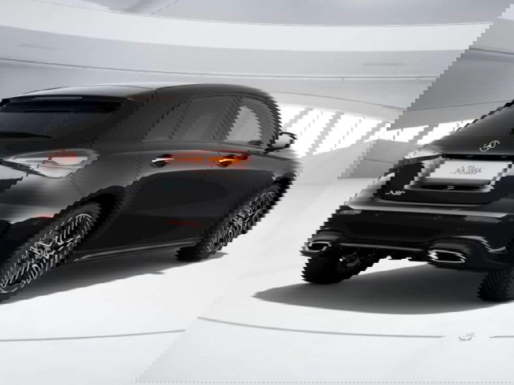 Mercedes-Benz Classe A Sedan nuova a Verona (3)