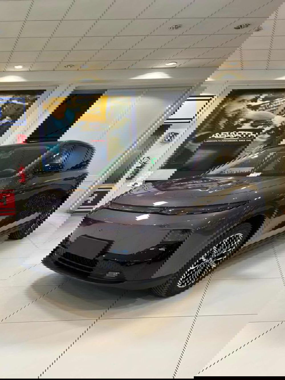 Leapmotor B10 nuova a Vercelli (17)